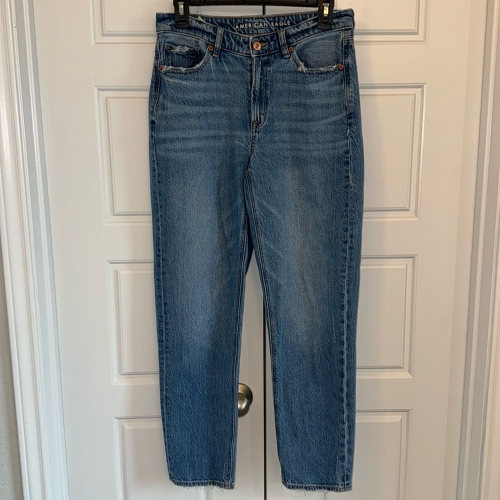 AE Mom Jean